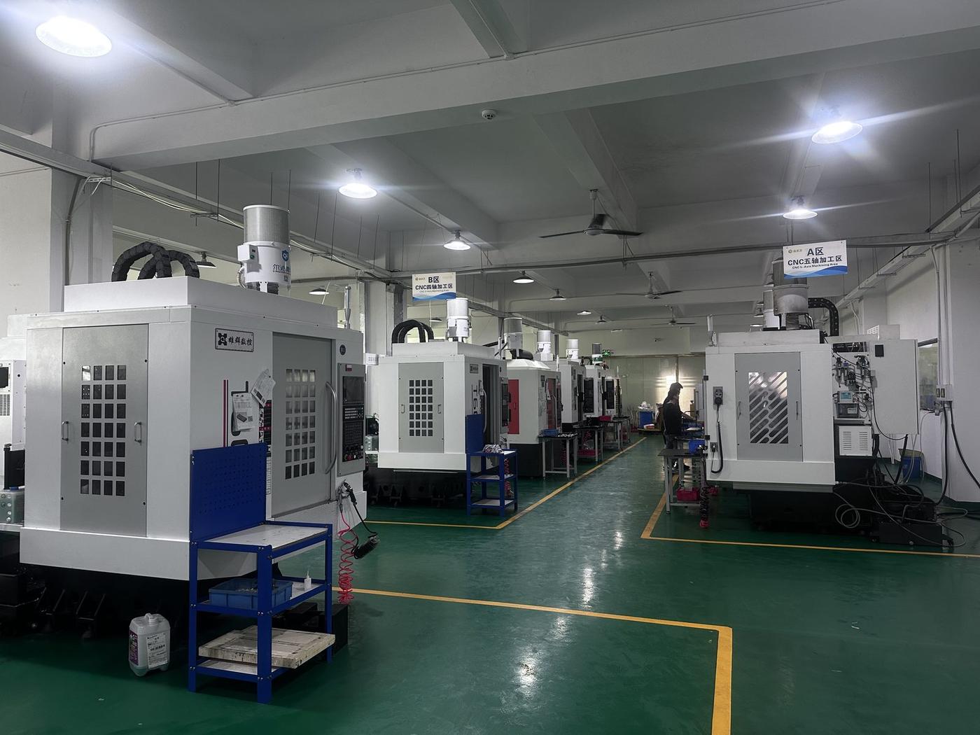 深圳CNC加工车间 · 五轴加工区